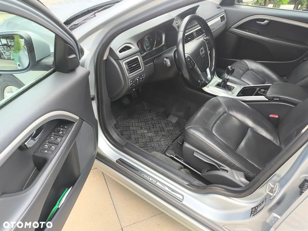 Volvo V70 D2 Dynamic Momentum - 13