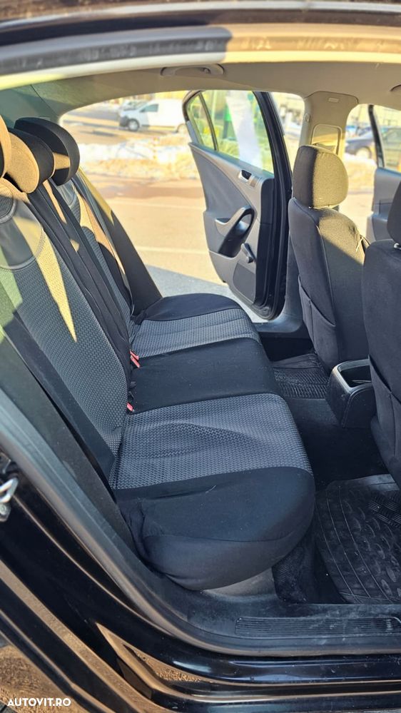 Volkswagen Passat 1.9TDI Comfortline - 13