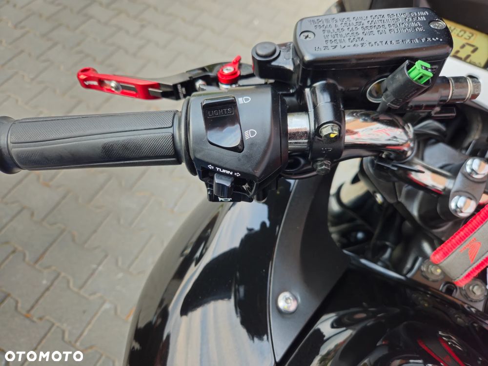 Honda CBF - 22