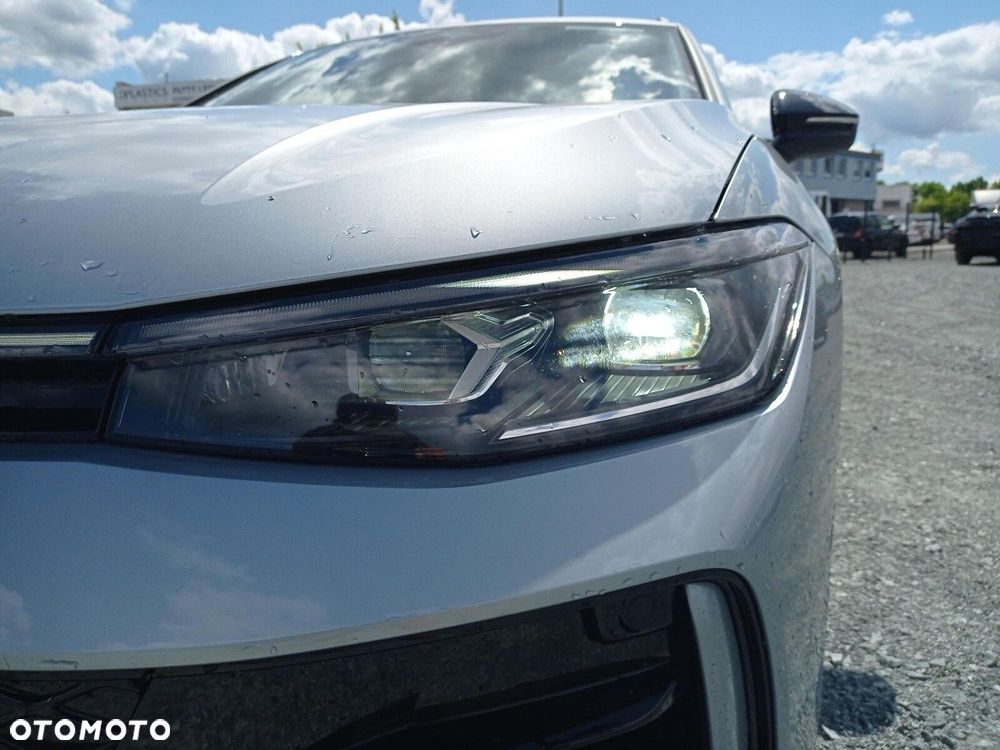 Volkswagen Passat 2.0 TSI 4Mot R-Line DSG - 21