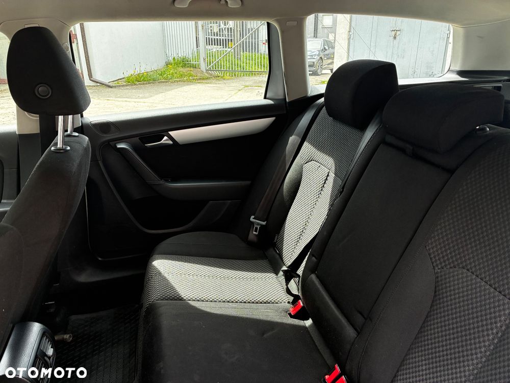 Volkswagen Passat 2.0 TDI Comfortline DSG - 2