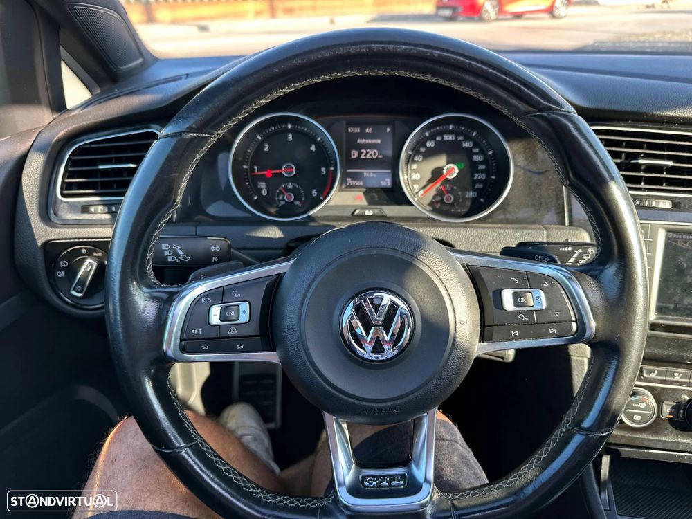 VW Golf 2.0 TDi GTD DSG - 11