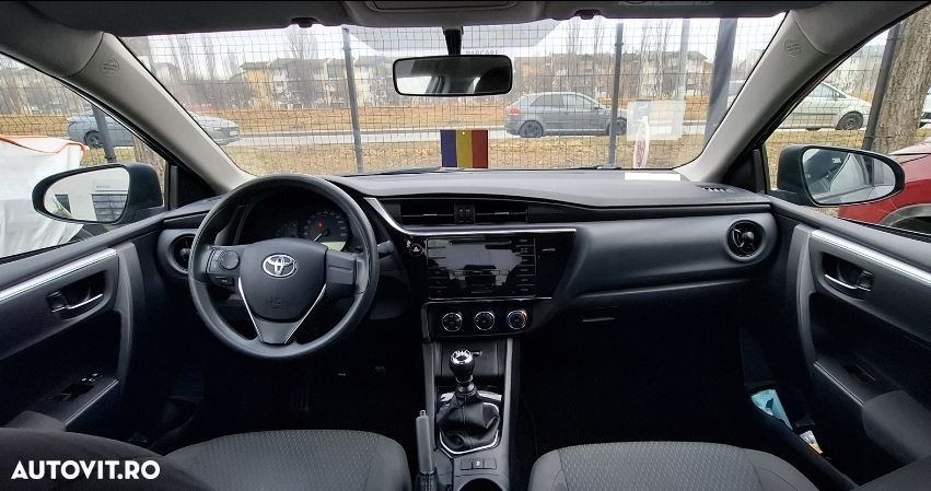 Toyota Corolla - 4