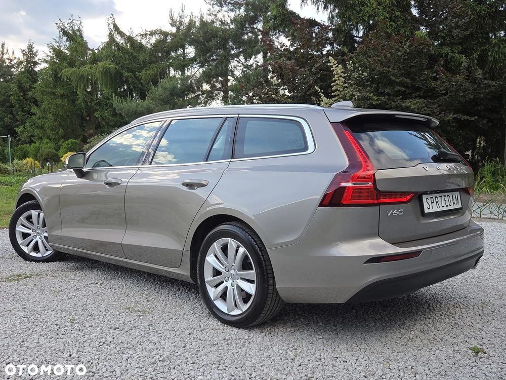 Volvo V60 D3 Momentum Pro - 3