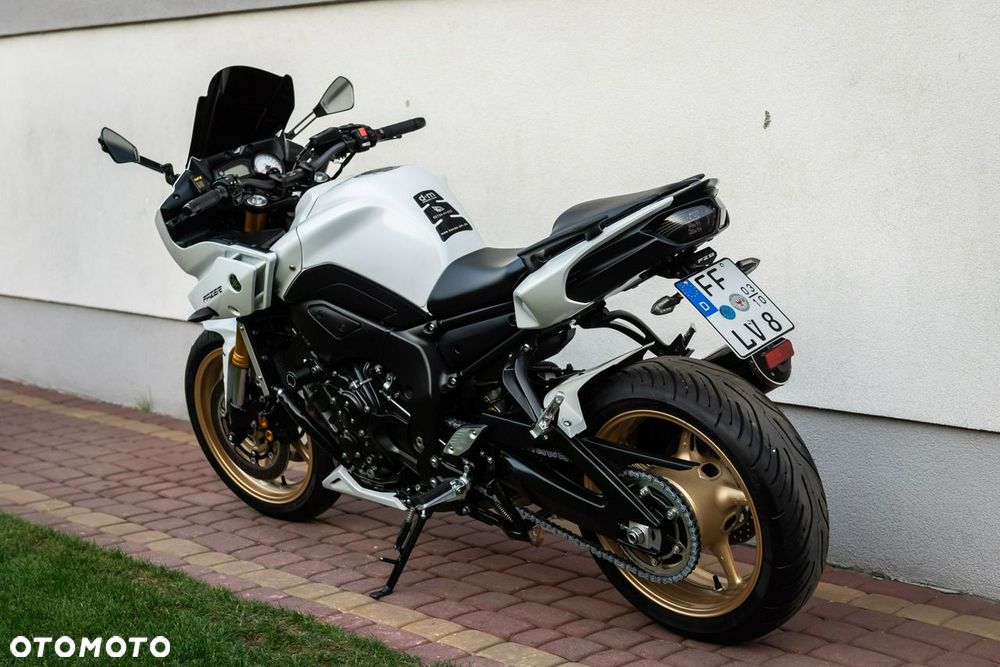 Yamaha FZ - 5