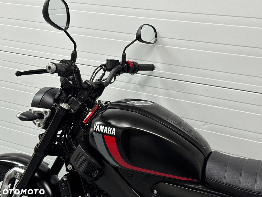 Yamaha XSR - 17