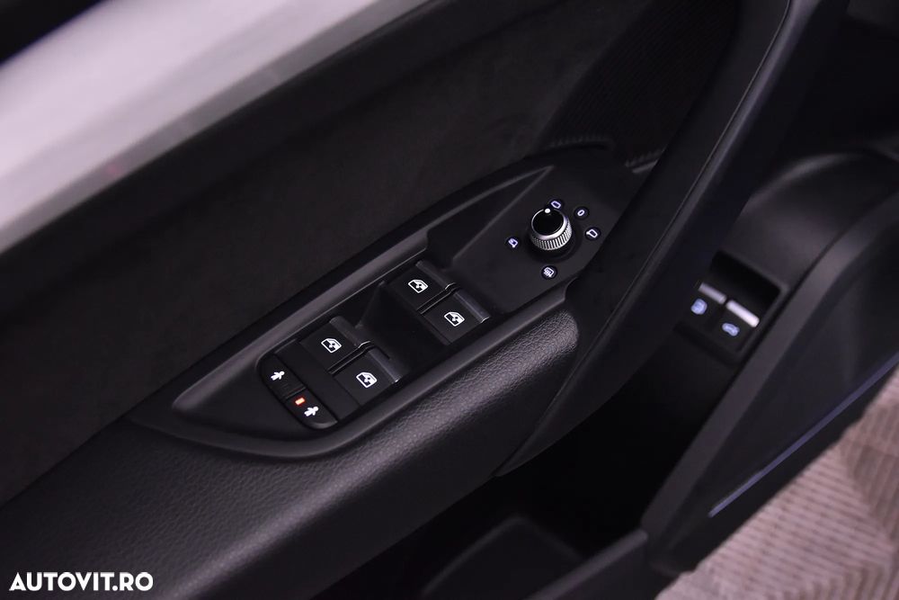 Audi Q5 55 TFSI e quattro S tronic PHEV S Line - 14