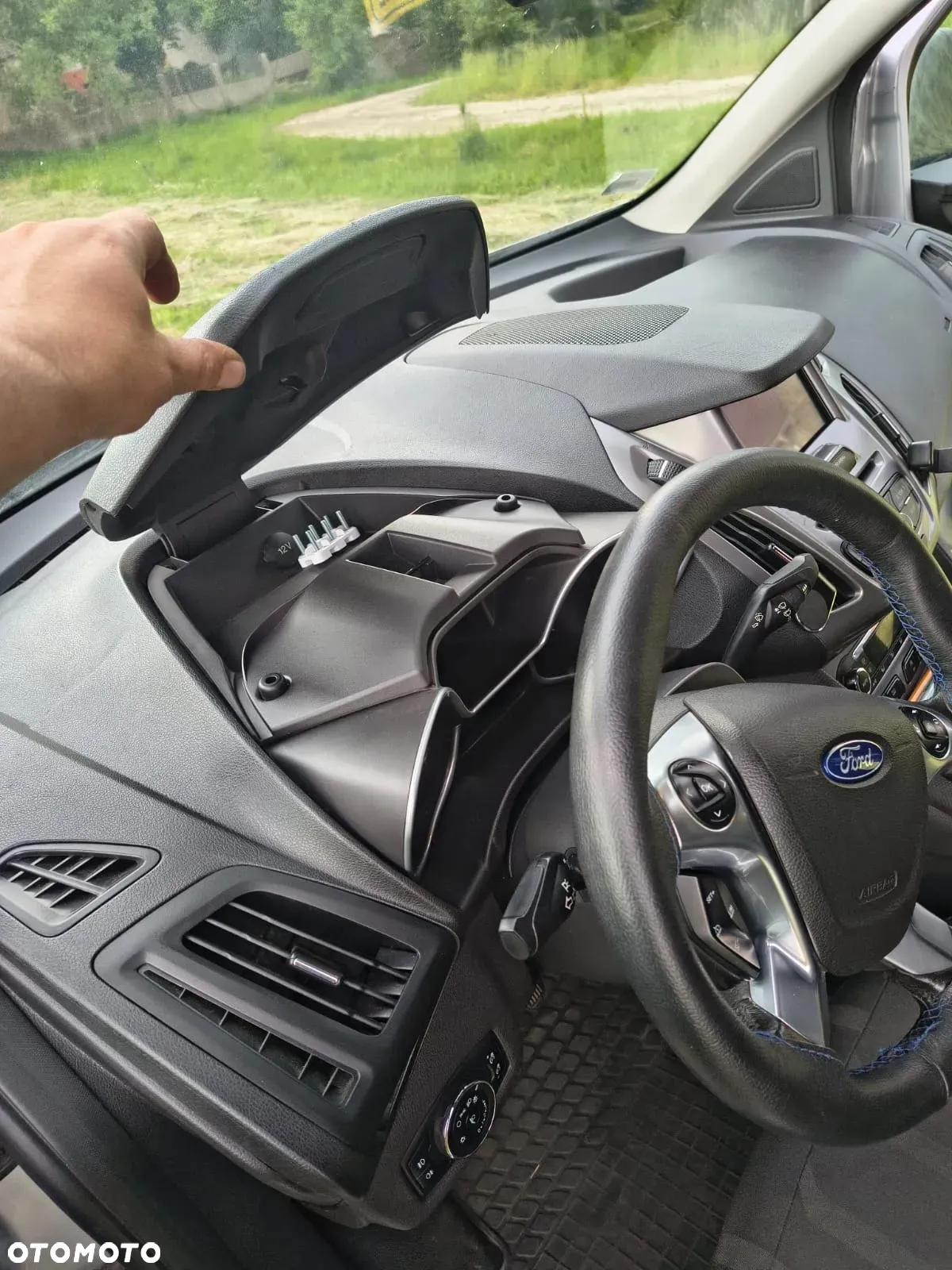 Ford Transit Connect - 14