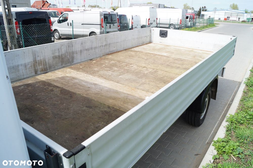 Mercedes-Benz Sprinter - 18