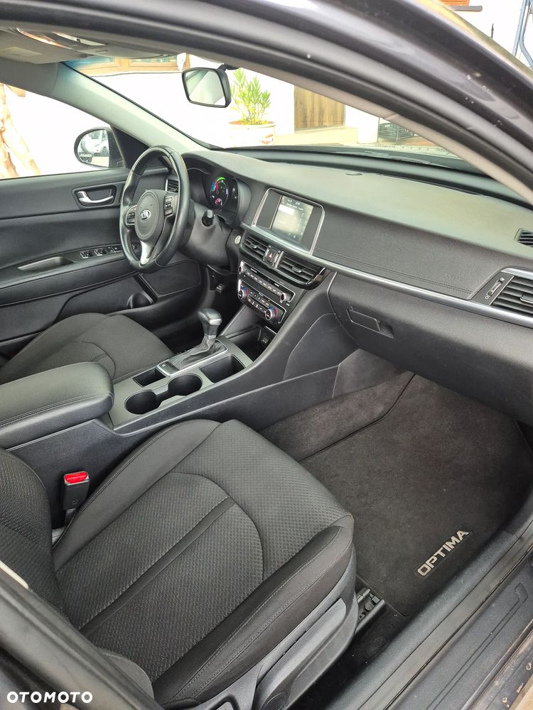 Kia Optima - 9