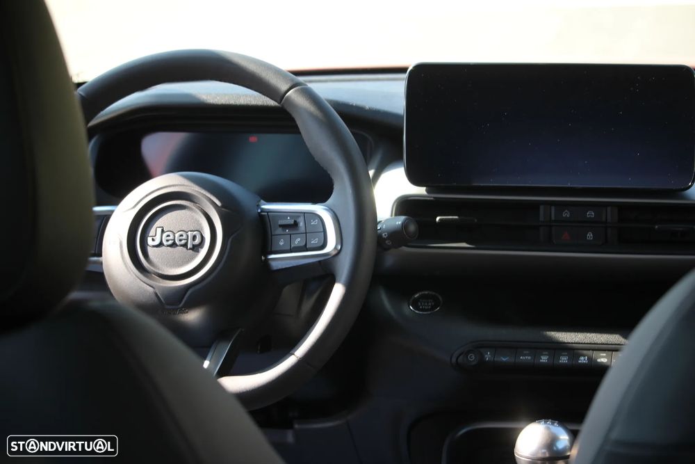 Jeep Avenger 1.2 GSE T3 Summit - 10