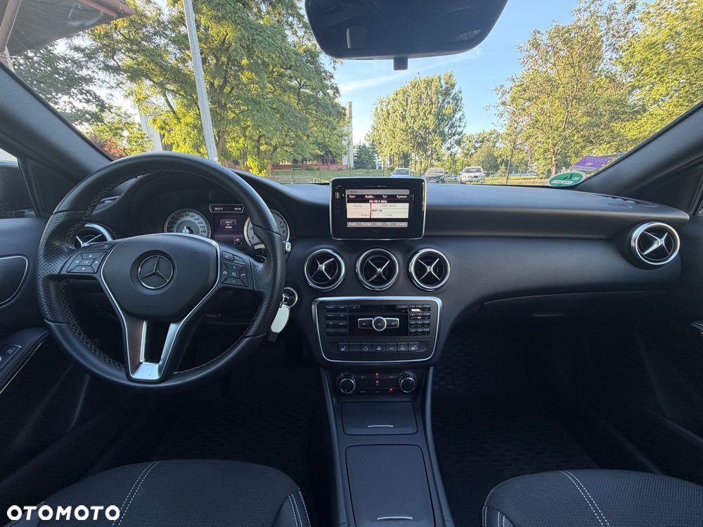 Mercedes-Benz Klasa A 180 7G-DCT Activity Edition - 24