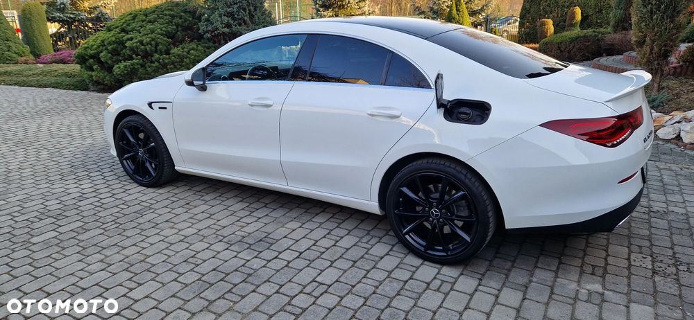 Mercedes-Benz CLA 250 E 8G-DCT - 3