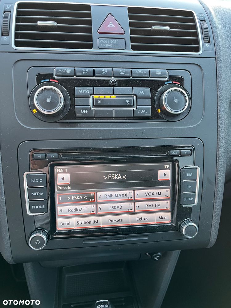 Volkswagen Touran 2.0 TDI Trendline DSG - 14