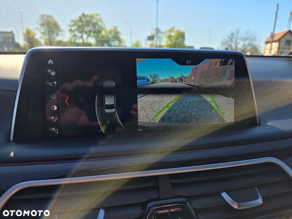 BMW Seria 7 740Ld xDrive - 19