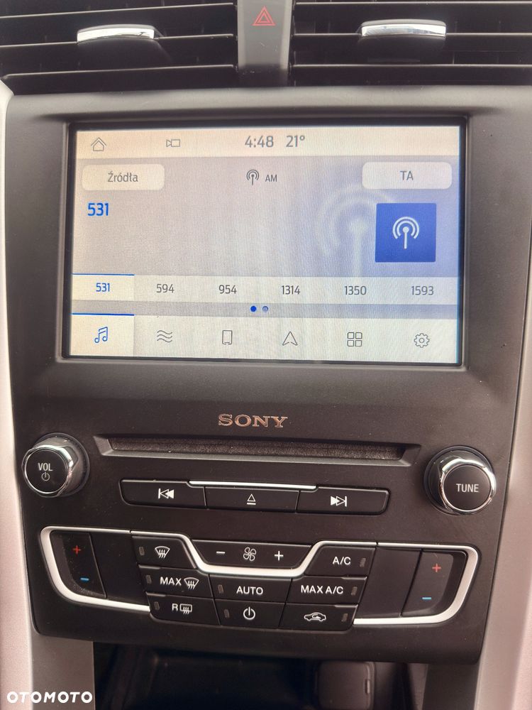 Ford Fusion - 8