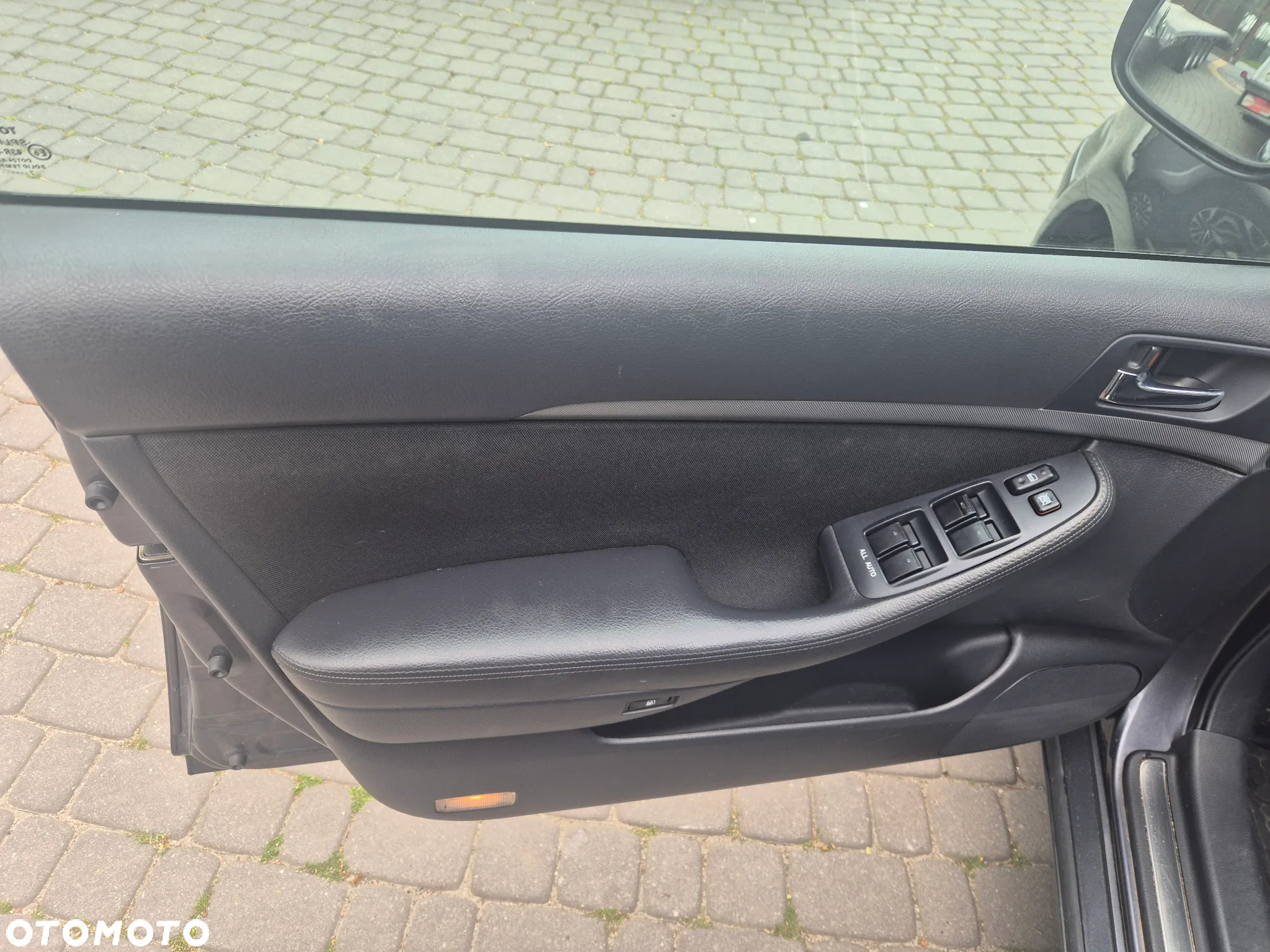 Toyota Avensis 2.0 Premium MS - 18