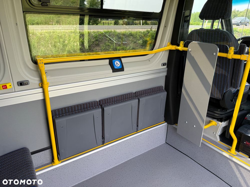 Mercedes-Benz Sprinter 517 - 15