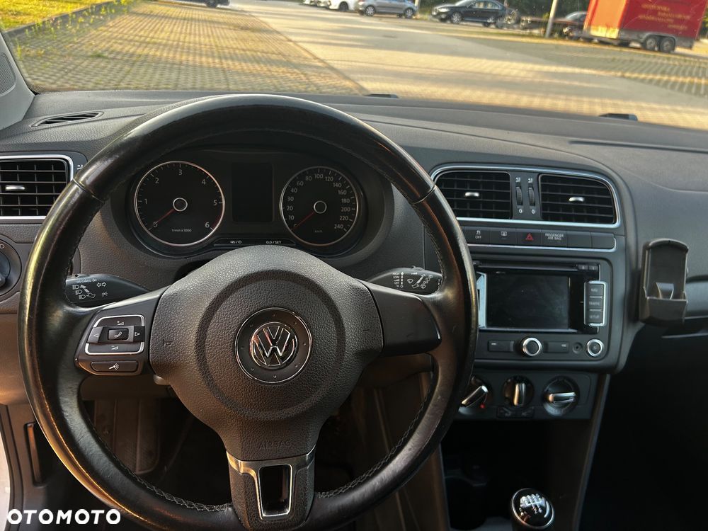 Volkswagen Polo 1.6 TDI Comfortline - 17