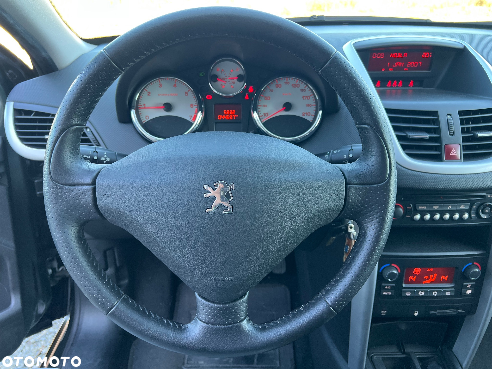 Peugeot 207 1.4 Trendy - 22
