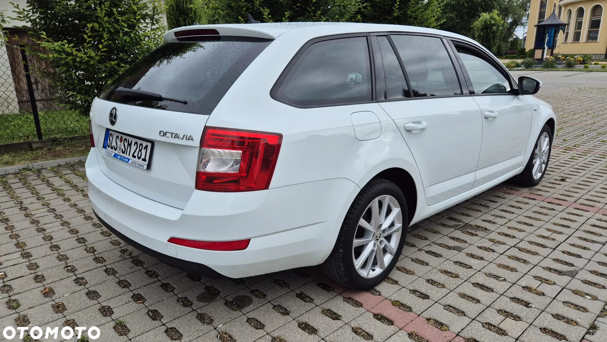 Skoda Octavia Combi 1.4 TSI DSG Ambition - 3