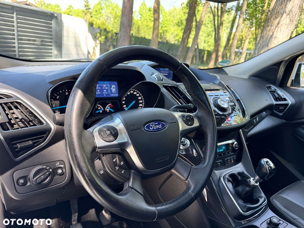 Ford Kuga 2.0 TDCi 4x4 Titanium - 22
