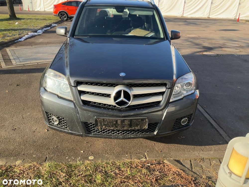 Mercedes-Benz GLK 220 CDI DPF 4Matic BlueEFFICIENCY 7G-TRONIC - 1