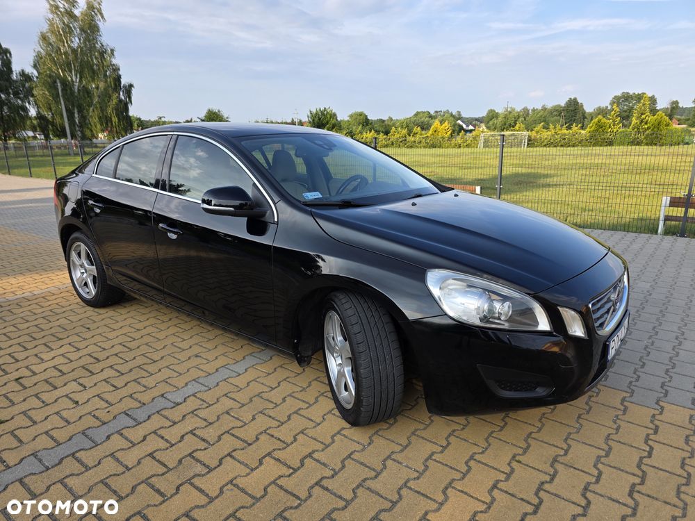 Volvo S60 T4 Momentum - 3