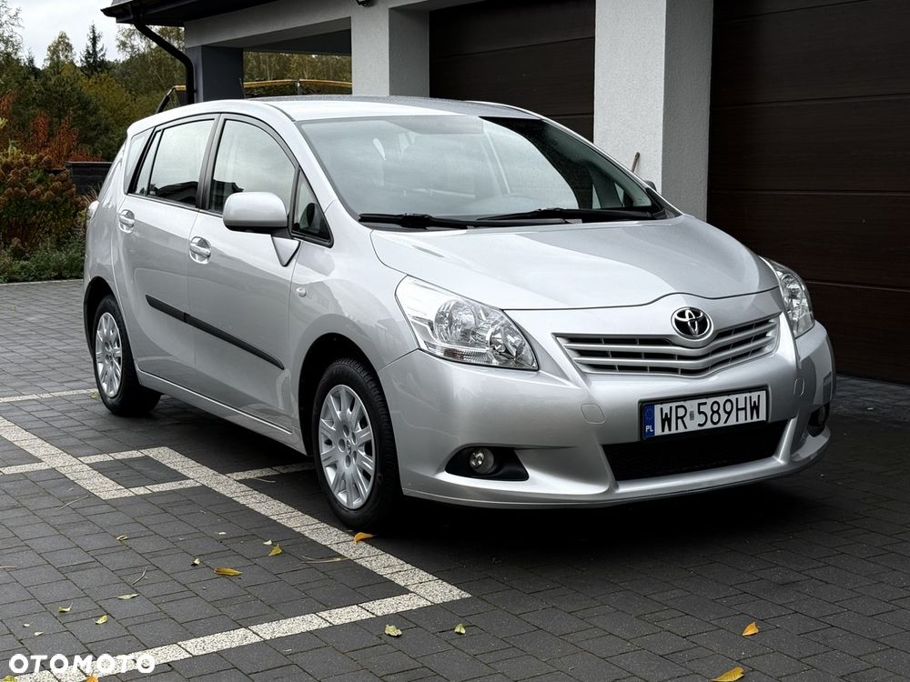 Toyota Verso 1.8 Edition - 11