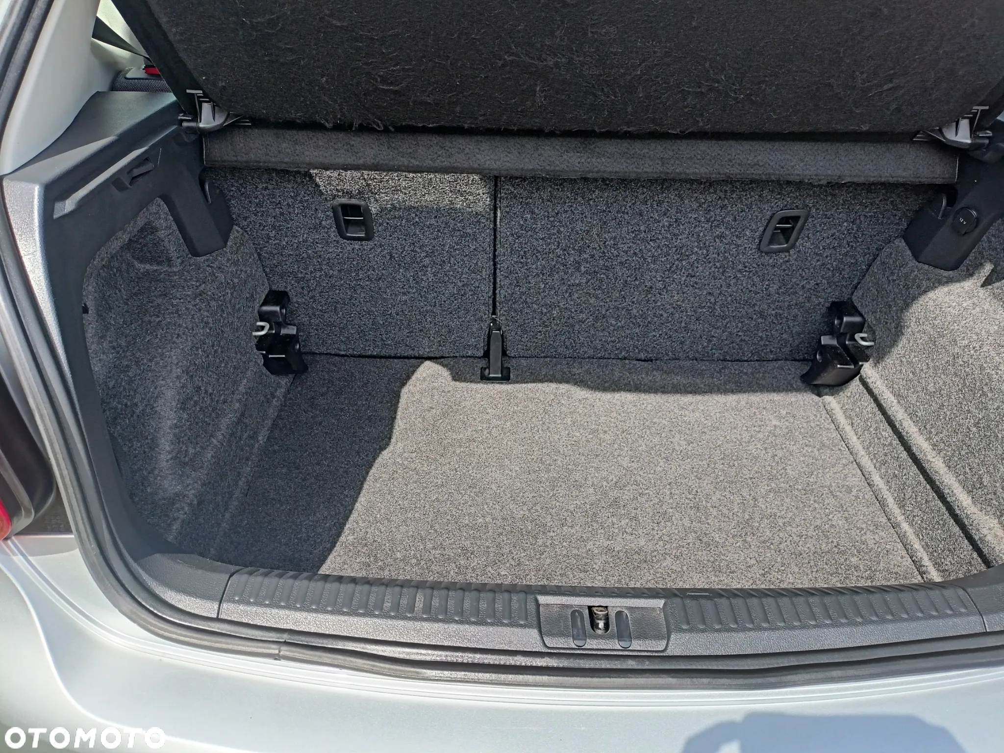 Volkswagen Polo 1.4 16V Comfortline - 12