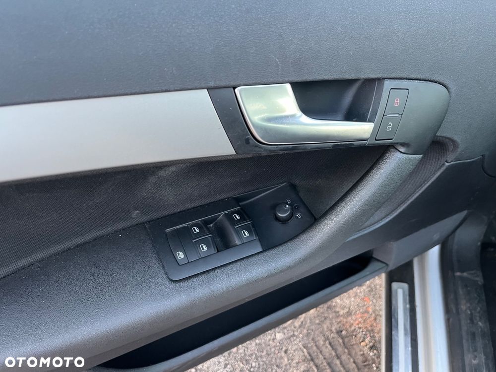Audi A3 Sportback 1.6 Attraction - 12