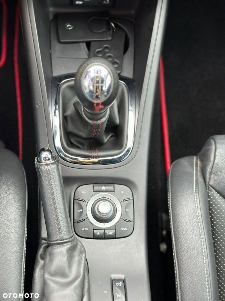 Renault Megane TCe 250 Coupe Sport - 27