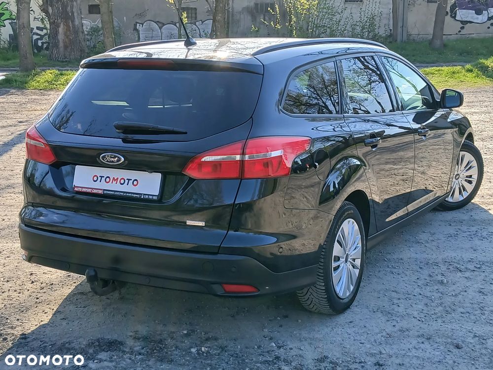 Ford Focus 1.0 EcoBoost STart-Stopp-System TITANIUM - 3