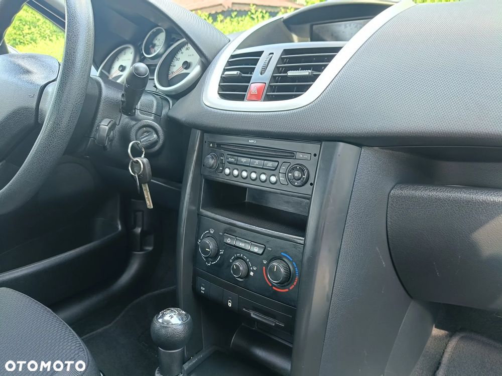Peugeot 207 75 forever - 19