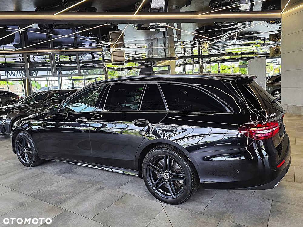 Mercedes-Benz Klasa E 300 de 4Matic 9G-TRONIC AMG Line - 5