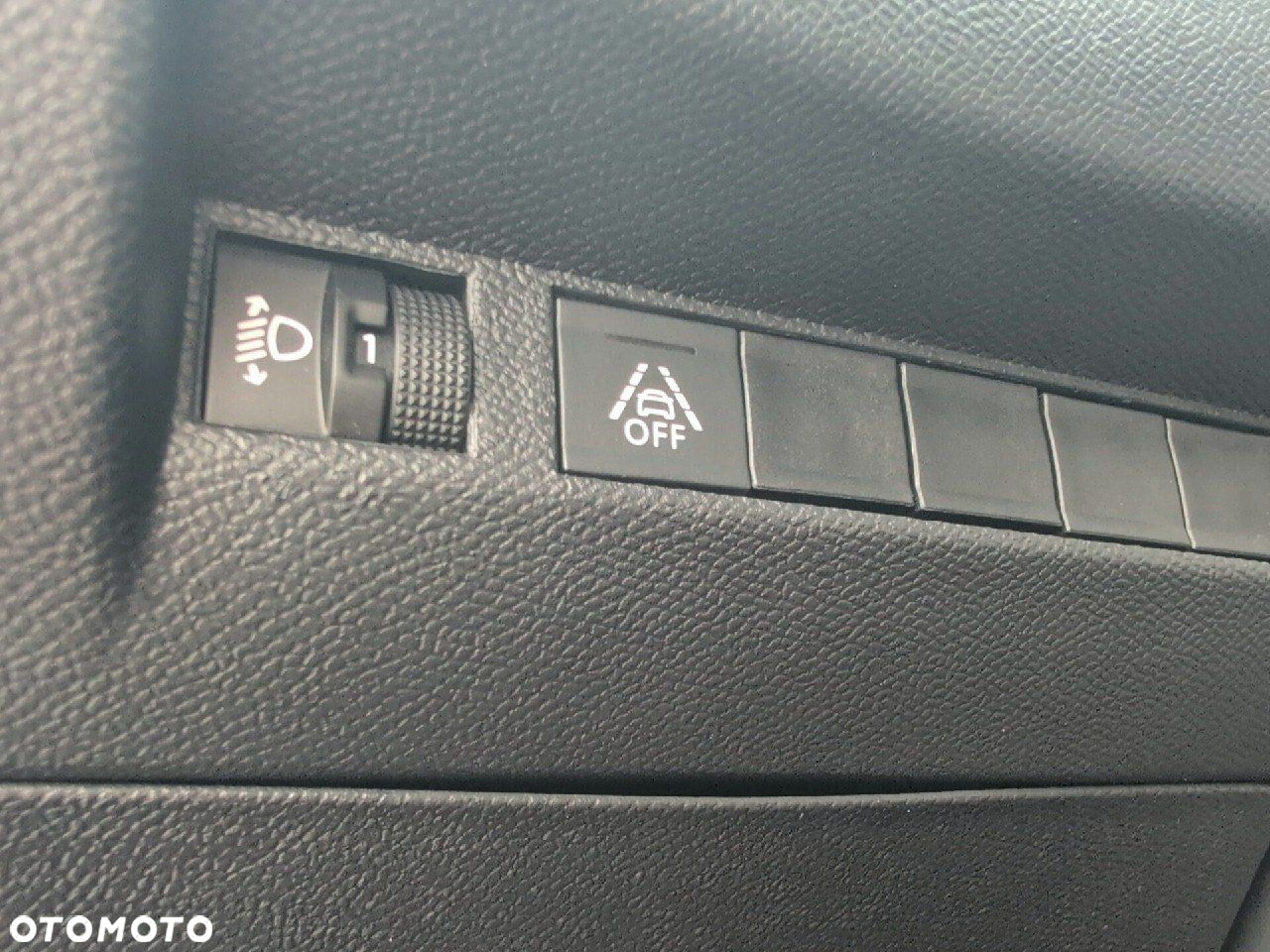 Peugeot 208 1.2 PureTech Allure Pack S&S - 14