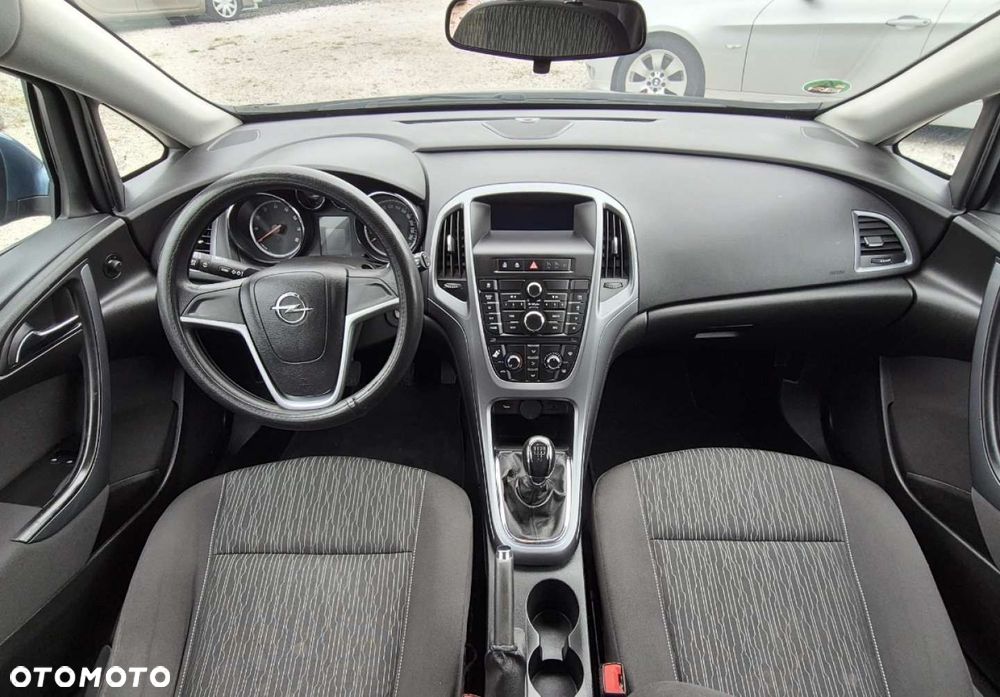 Opel Astra - 10