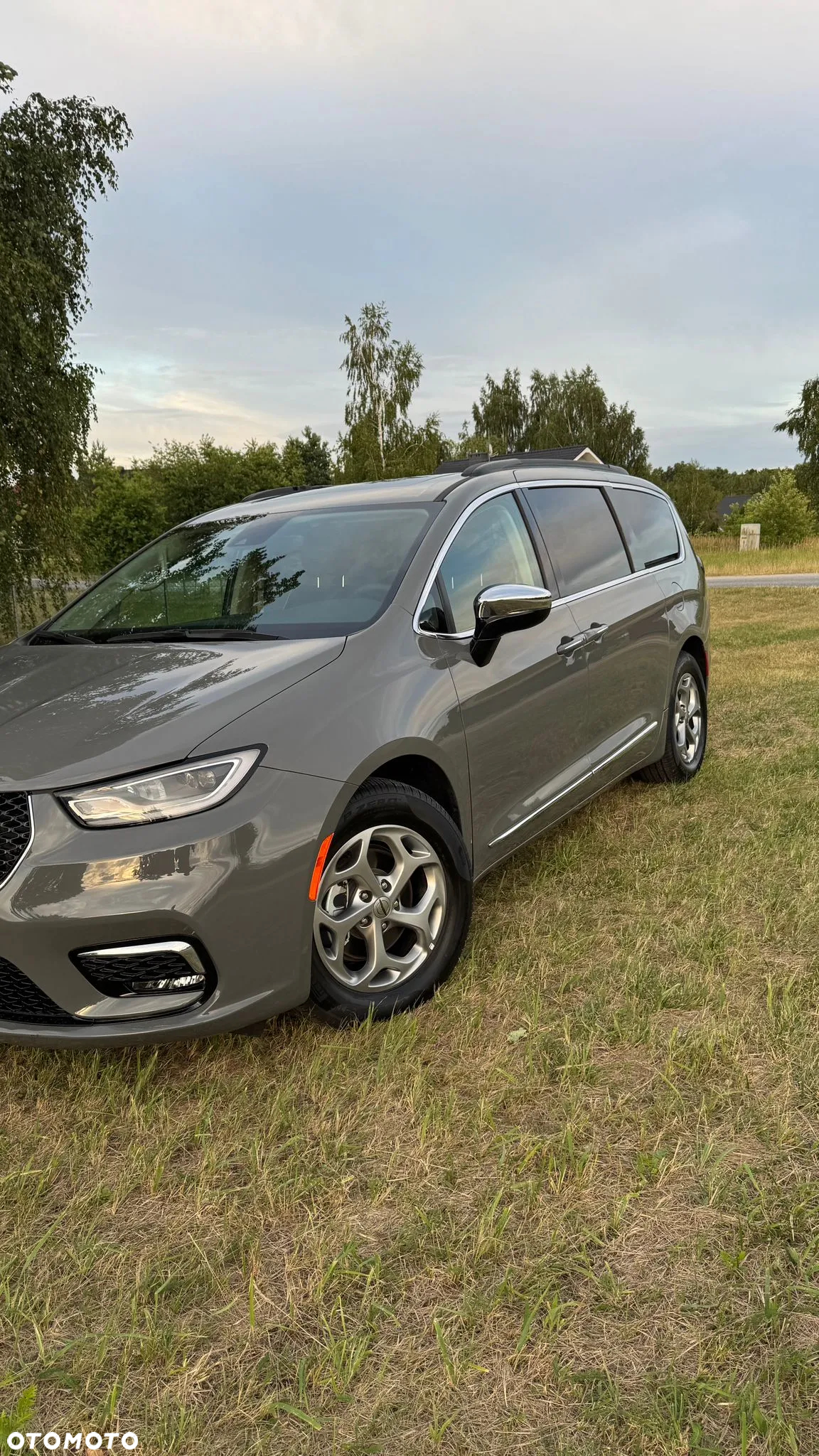 Chrysler Pacifica - 9
