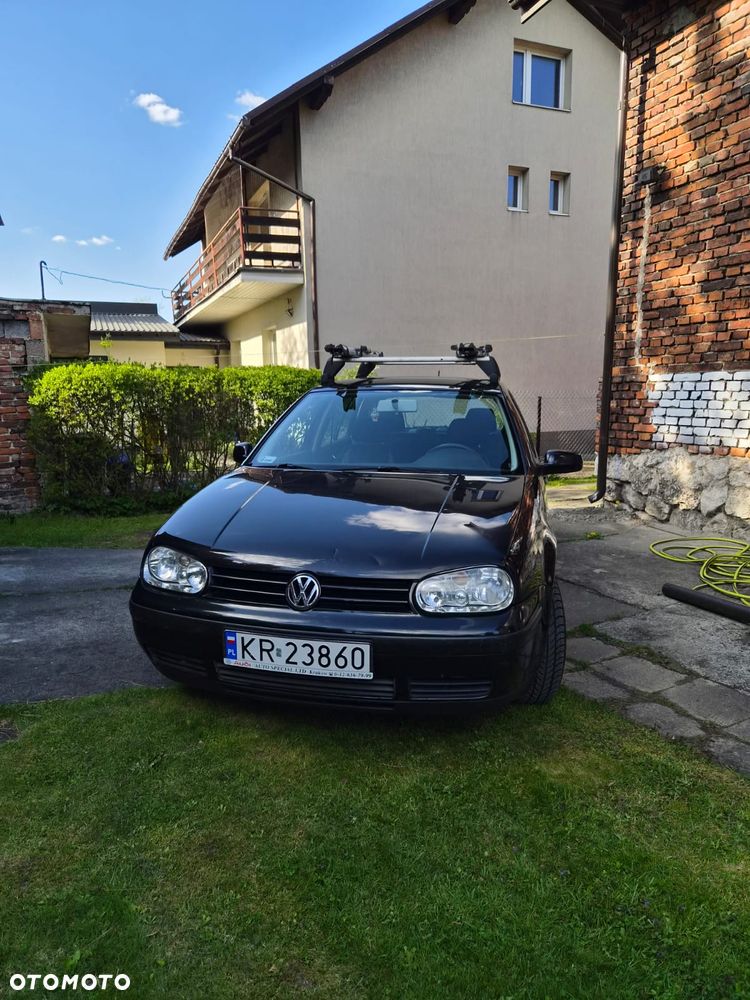 Volkswagen Golf 1.6 Basis - 1