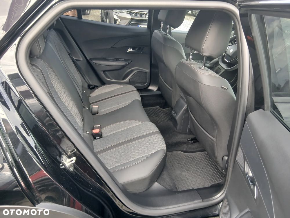 Peugeot 2008 - 23
