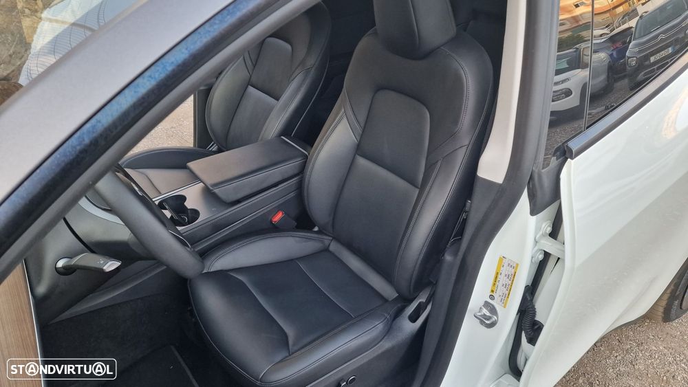 Tesla Model Y Long Range Tração Integral - 26