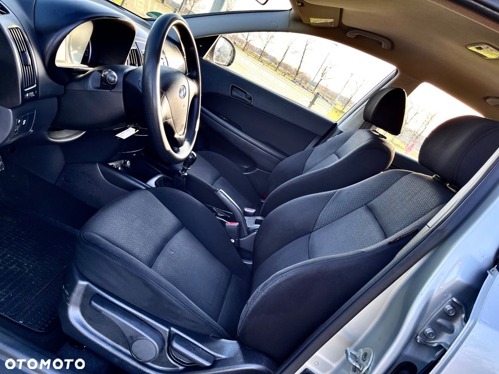 Hyundai i30 1.4 Edition Plus - 17