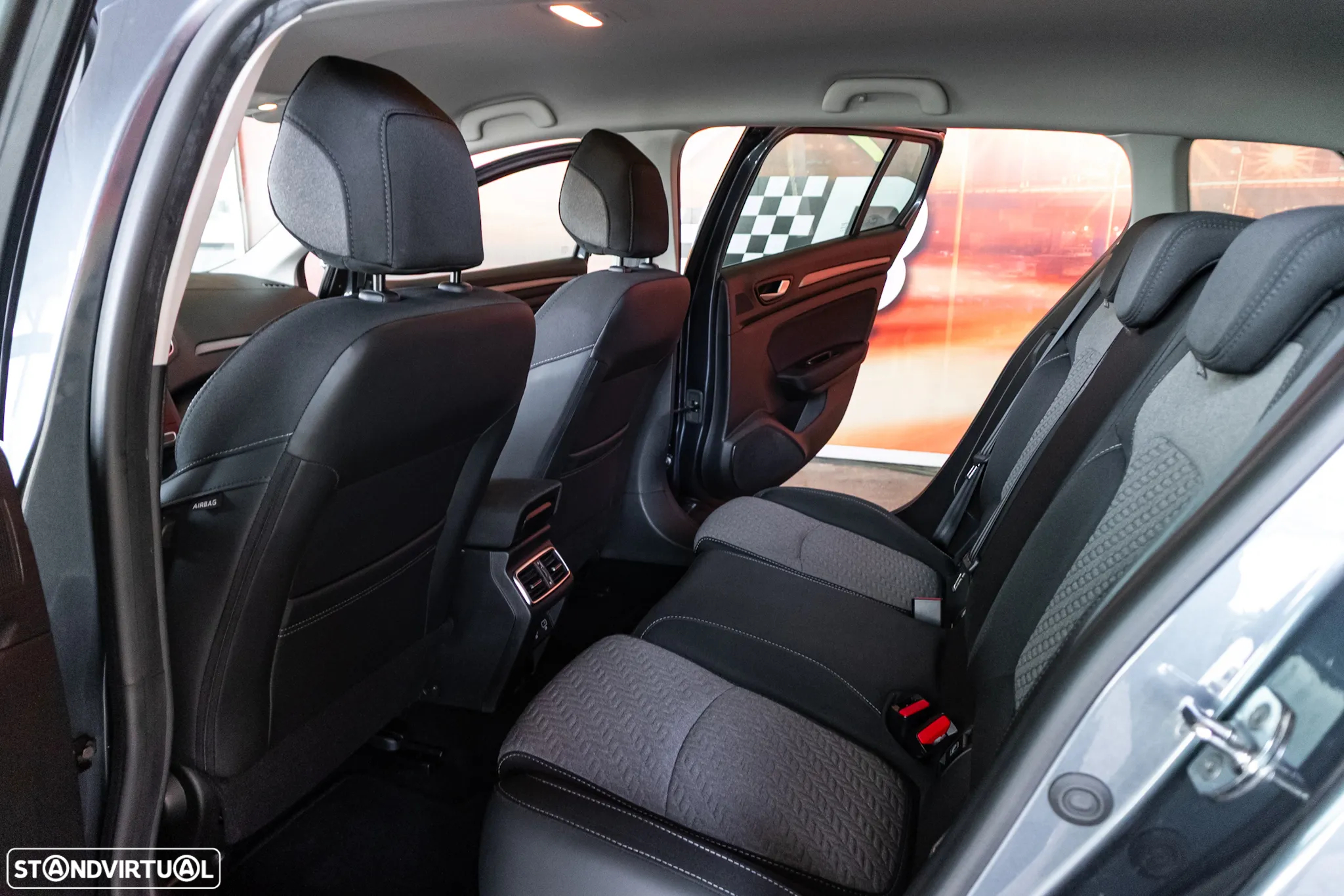 Renault Mégane Sport Tourer 1.5 Blue dCi Limited - 19