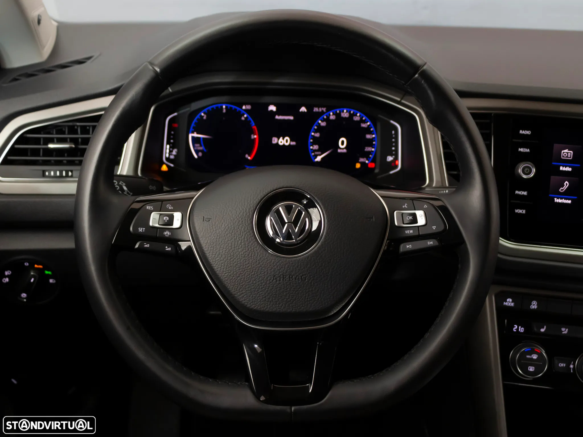 VW T-Roc 1.6 TDI Beats - 23