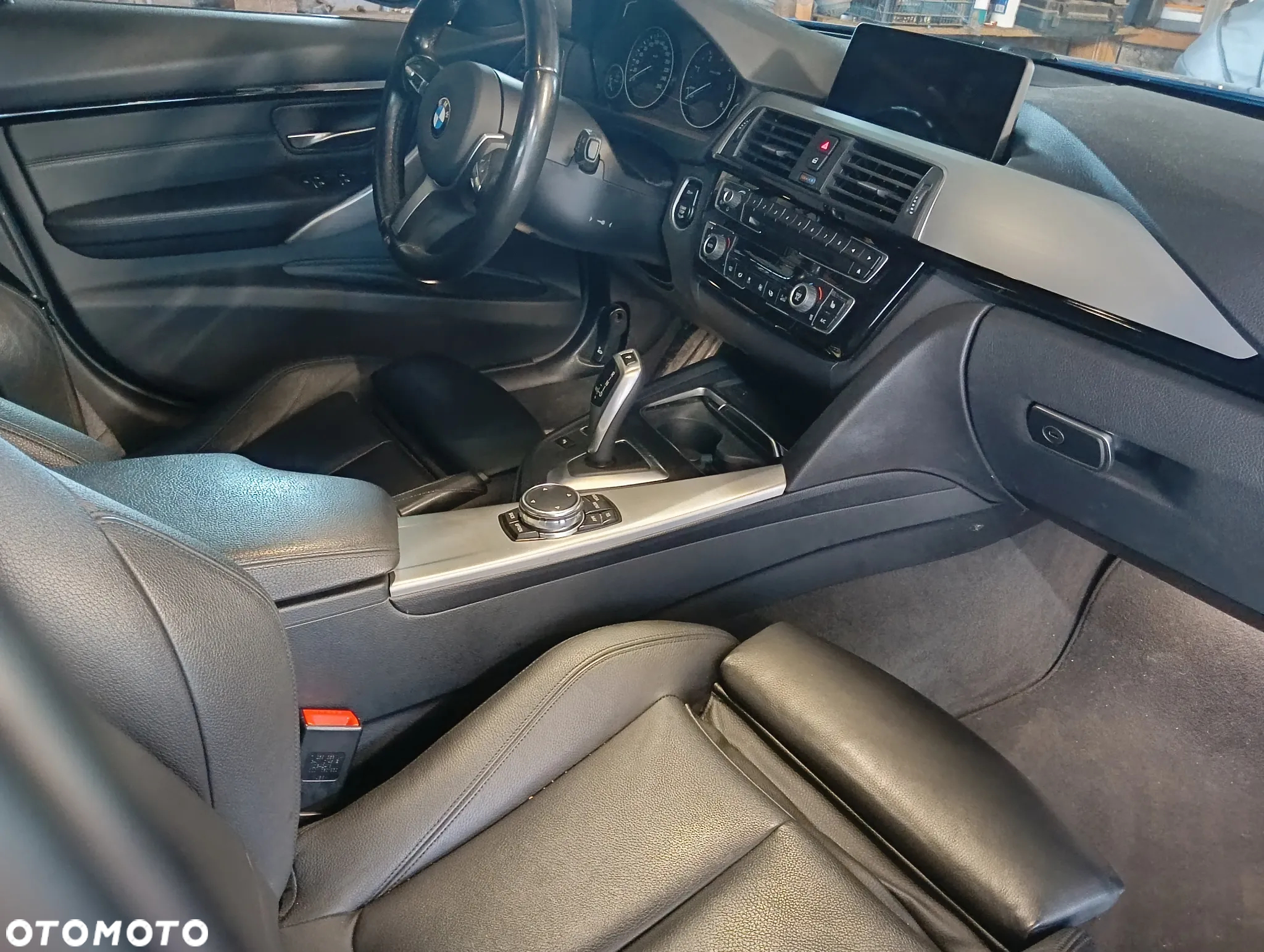 BMW Seria 3 320d xDrive M Sport - 2