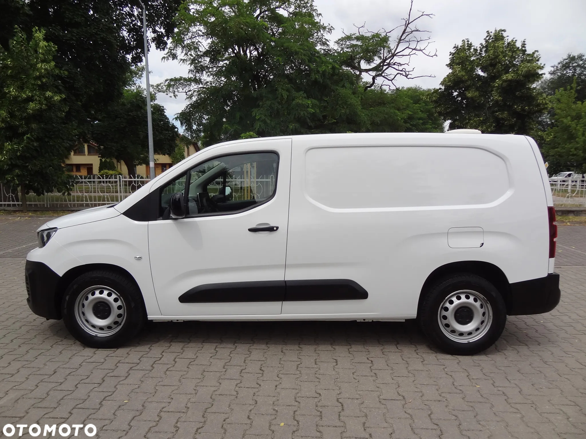Peugeot Partner LONG Full Opcja Pakiet Terenowy! - 19
