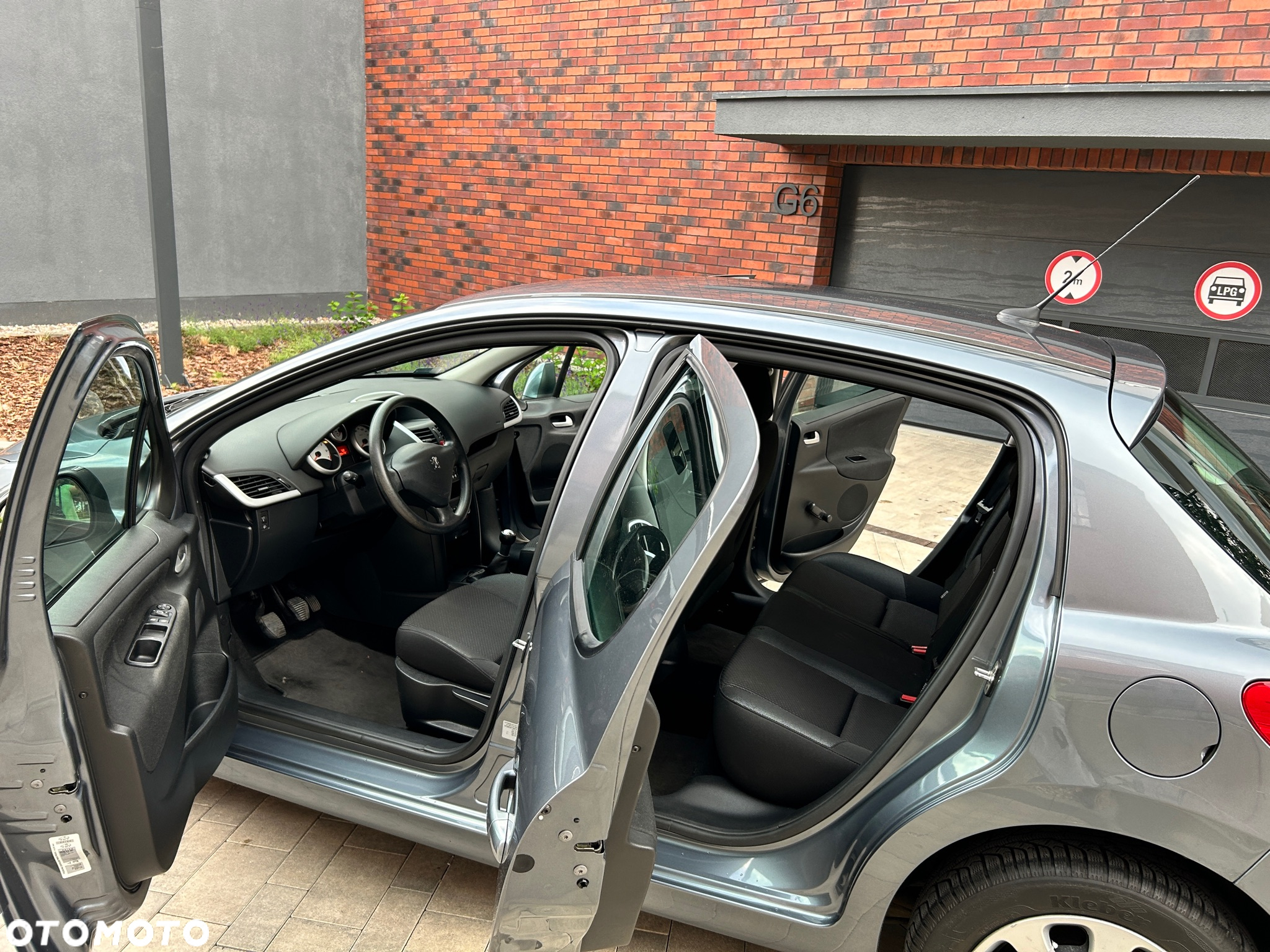 Peugeot 207 - 4