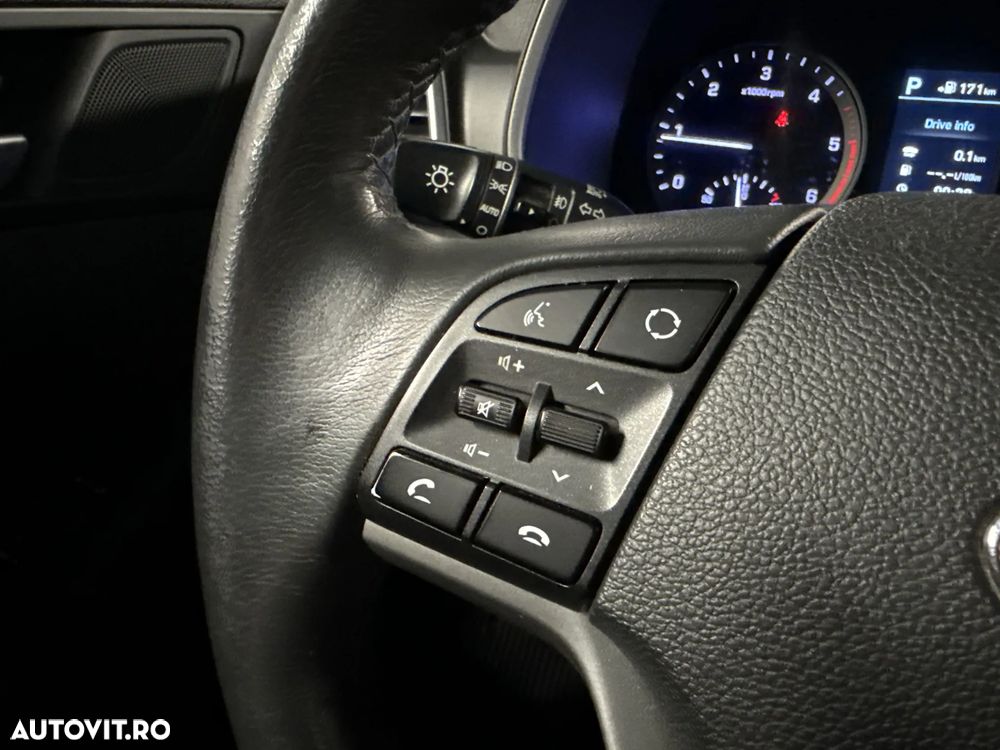Hyundai Tucson 2.0 CRDI 4WD 6AT Luxury+ - 18