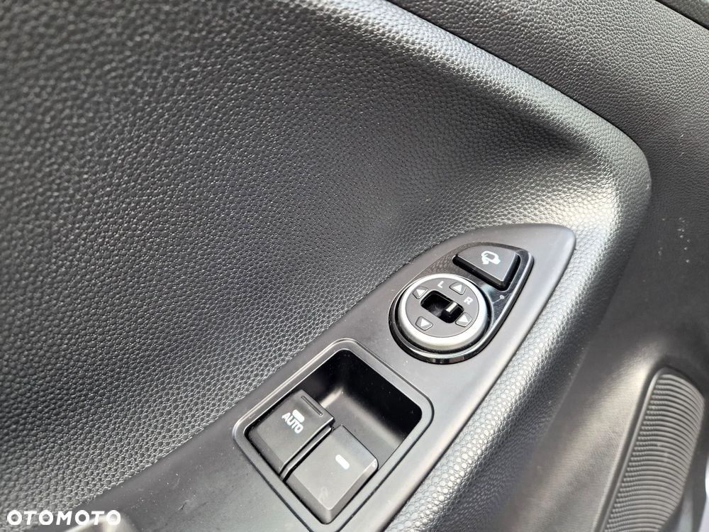 Hyundai i20 1.2 Intro Edition - 27