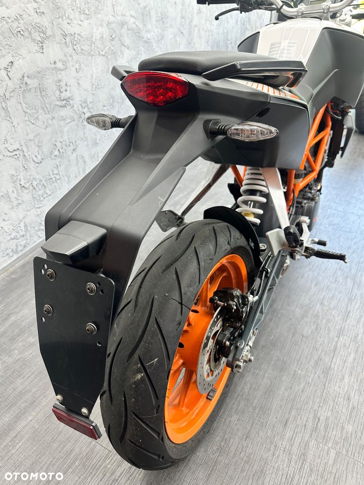 KTM Duke 390 - 18